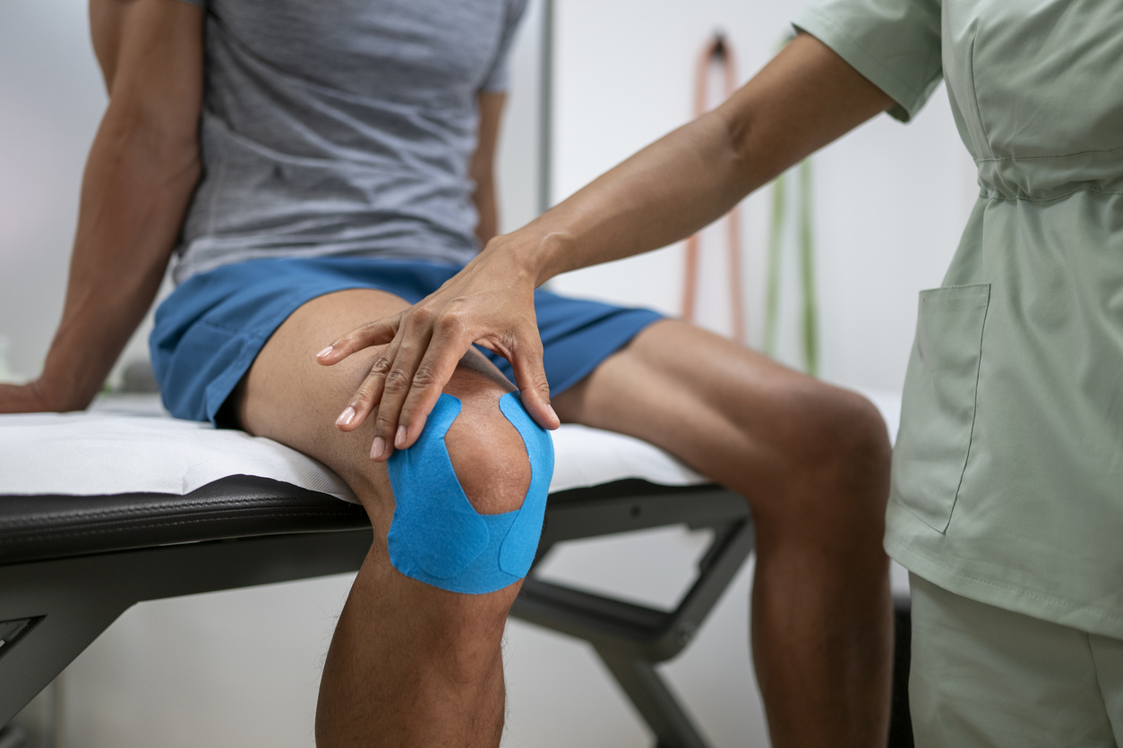 Patellar Tendon Tear: Symptoms, Diagnosis, and Treatment